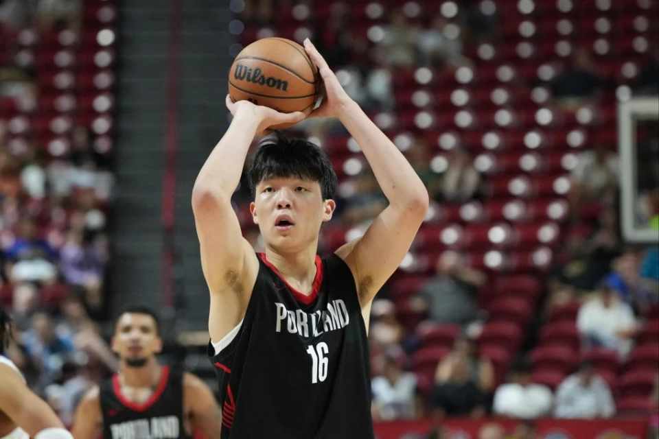 他的三分球, 王俊杰一起, 战NCAA