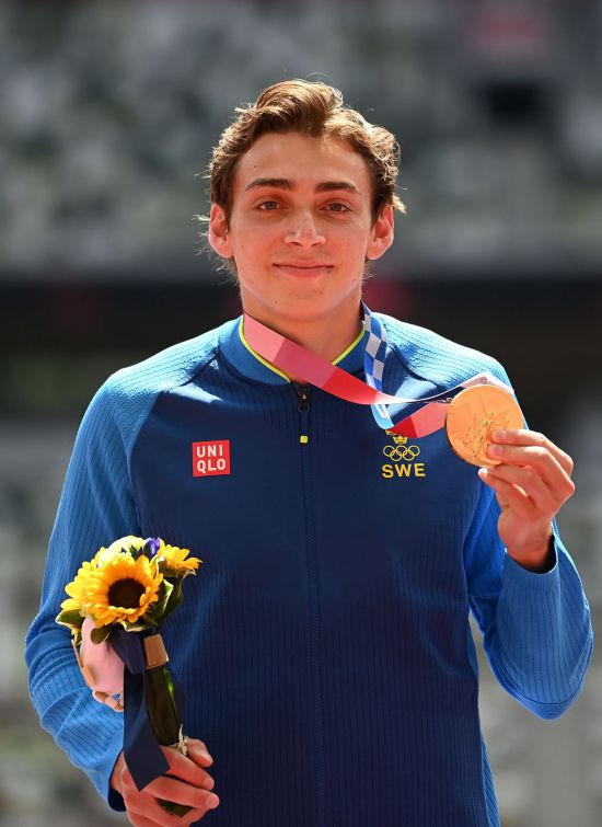 具体的数字, 普兰蒂斯来, 破纪录的兴 具体的数字, 普兰蒂斯来, 破纪录的兴