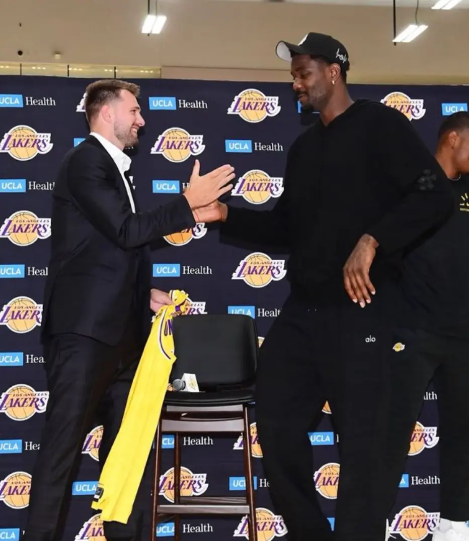 美媒为现役 美媒为现役